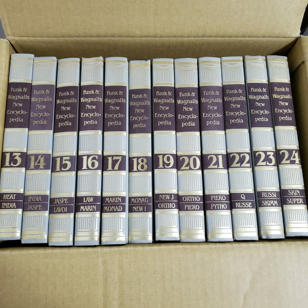 百科全書 (全英文) Funk & Wagnalls New Encyclopedia full set, 興趣及遊戲, 手作＆自家設計