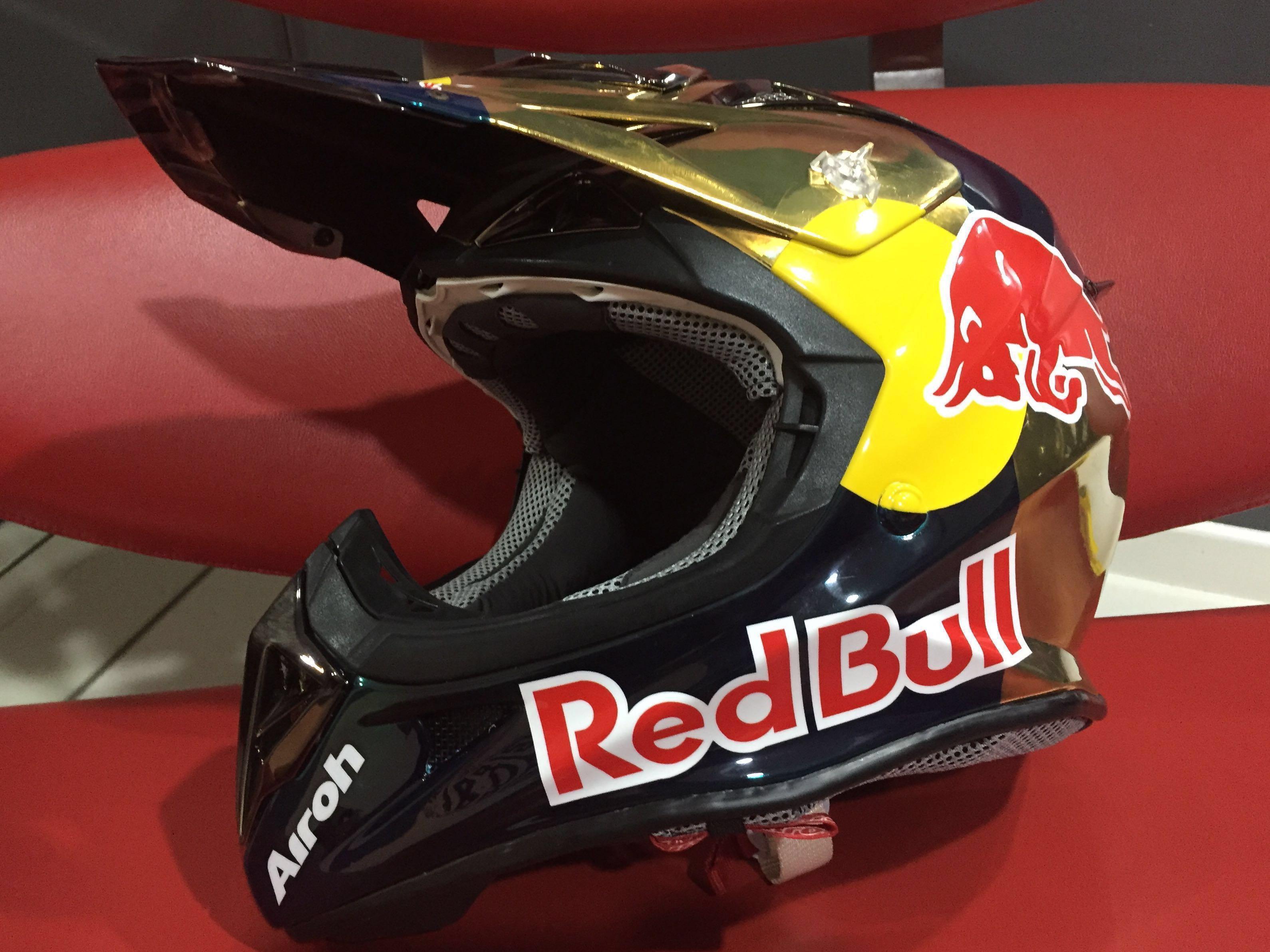 Airoh aviator shop red bull