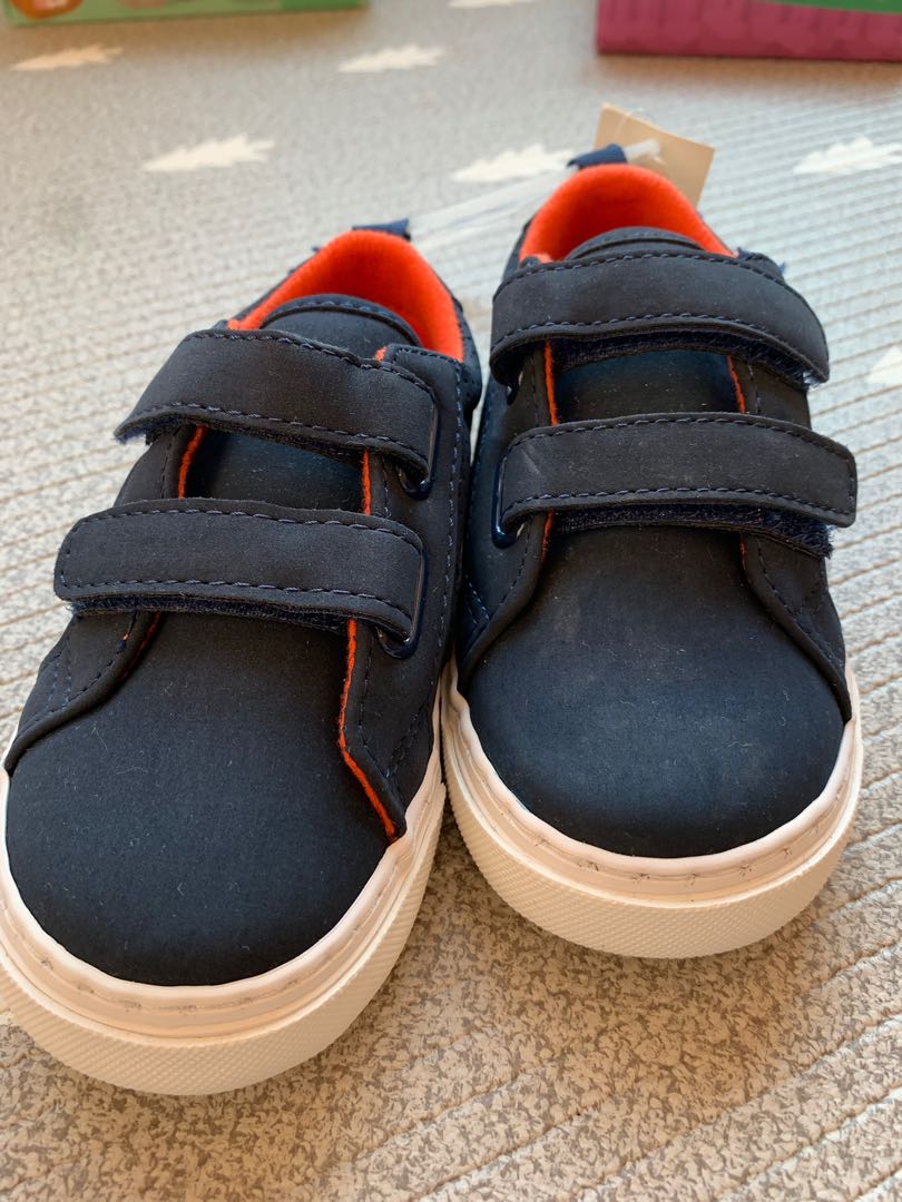 Gap baby top boy shoes