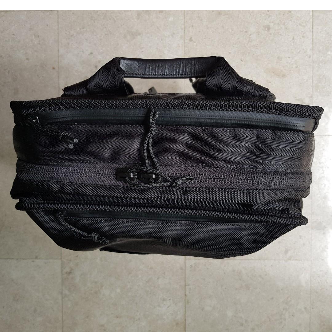 Chrome Hightower Transit Backpack (Black), Men's Fashion, Bags