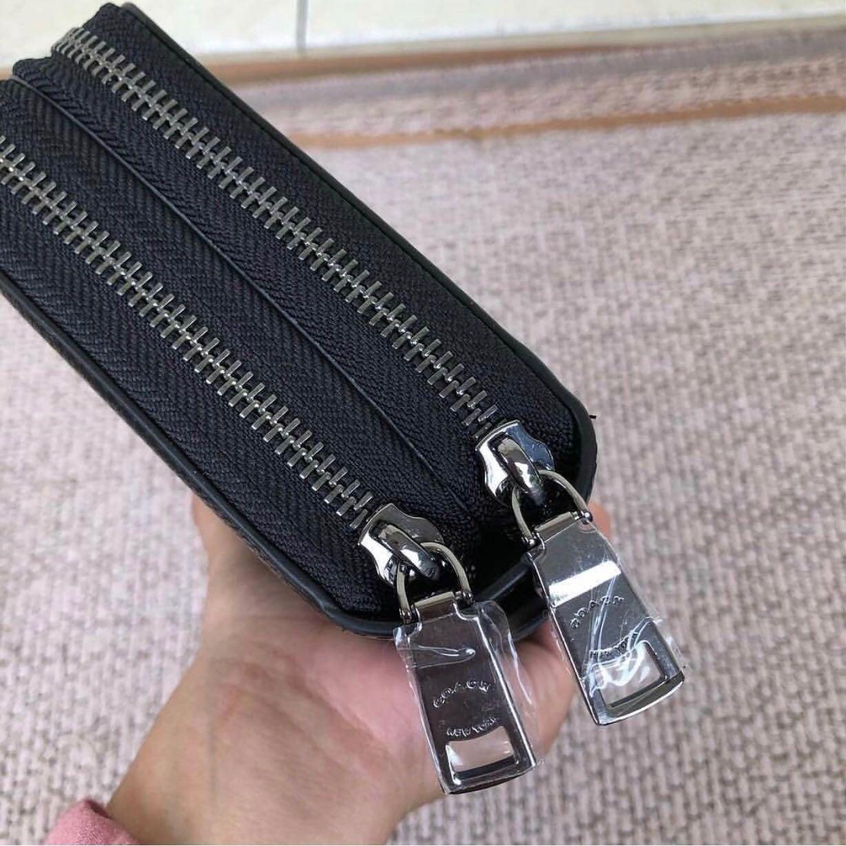 Coach Double Zip Travel Organizer, Fesyen Wanita, Tas & Dompet di Carousell