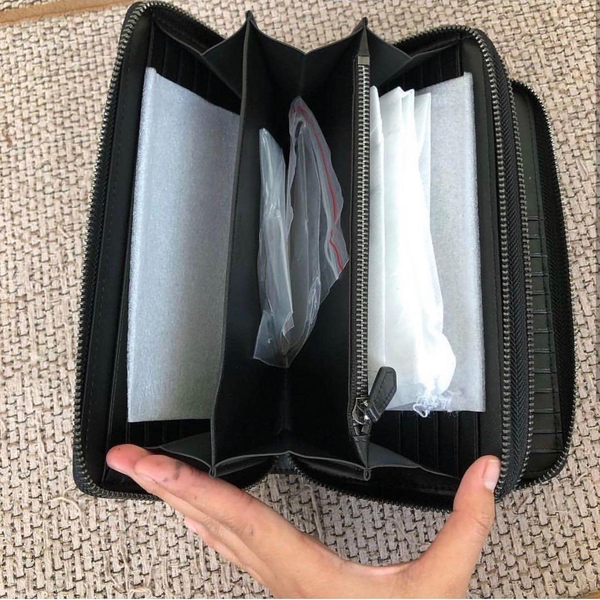 Coach Double Zip Travel Organizer, Fesyen Wanita, Tas & Dompet di Carousell