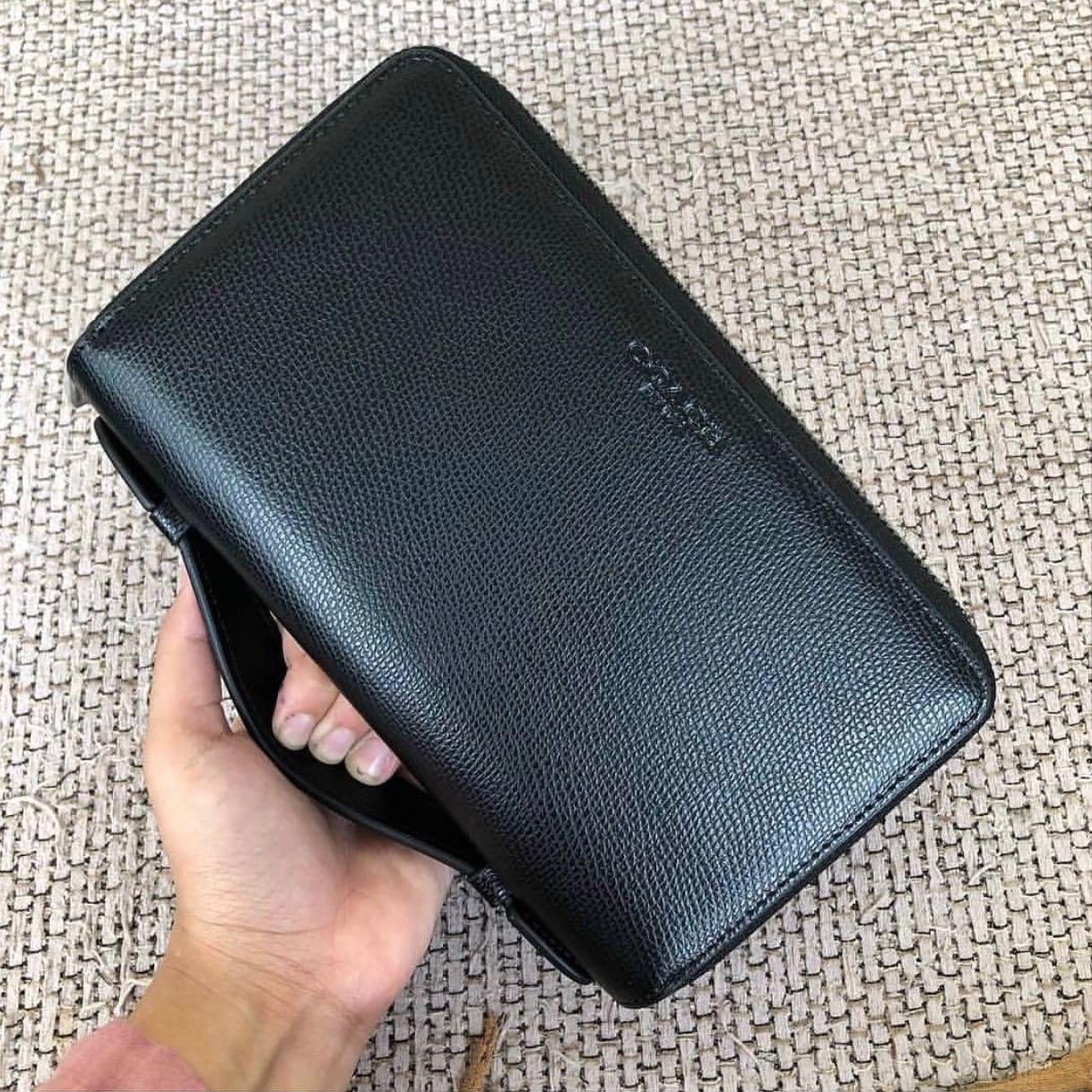 Coach Double Zip Travel Organizer, Fesyen Wanita, Tas & Dompet di Carousell