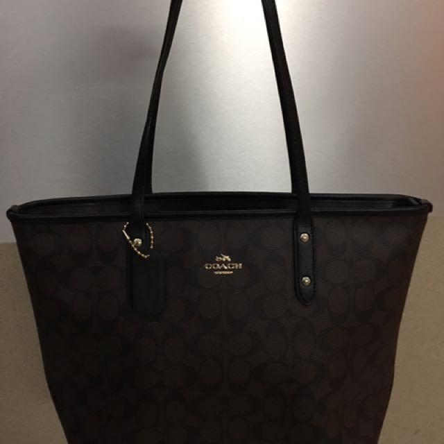 coach signature zip tote shoulder handbag
