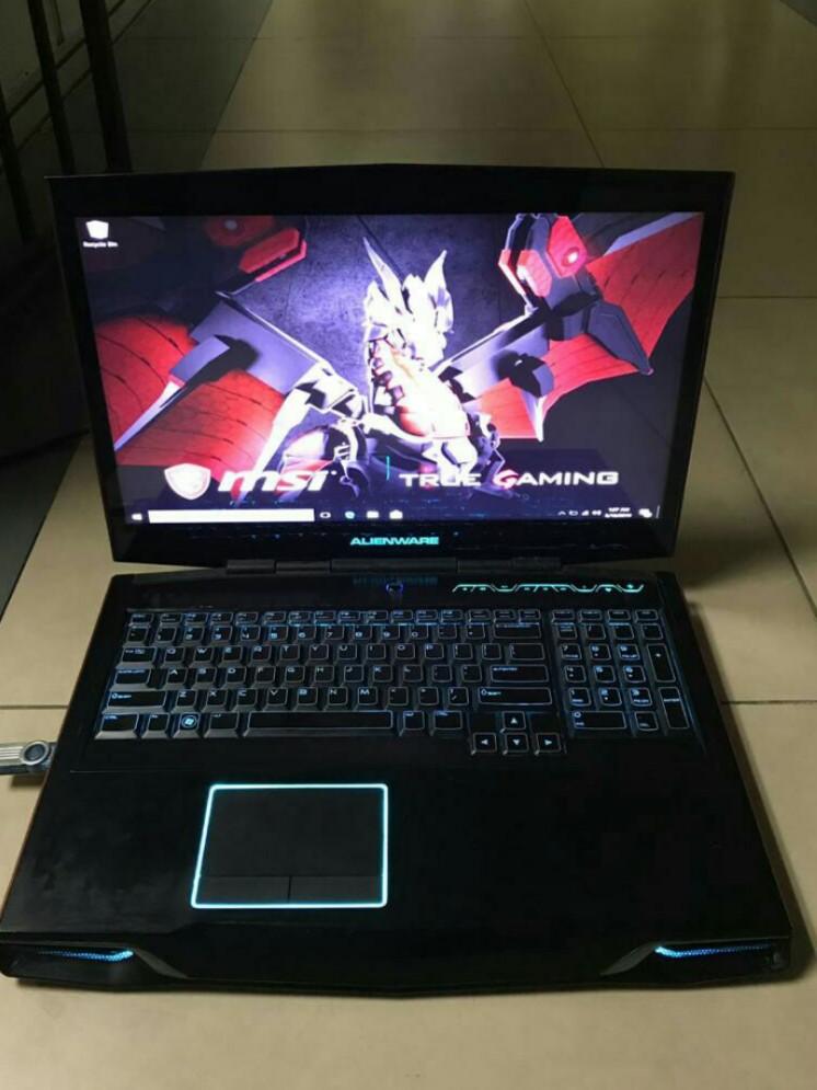 Dell alienware i7 laptop high specs Gaming laptop big screen 17" rare