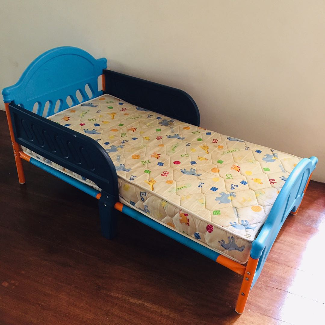 Delta Toddler Bed with Uratex Quilted Mattress, Babies & Kids, Baby