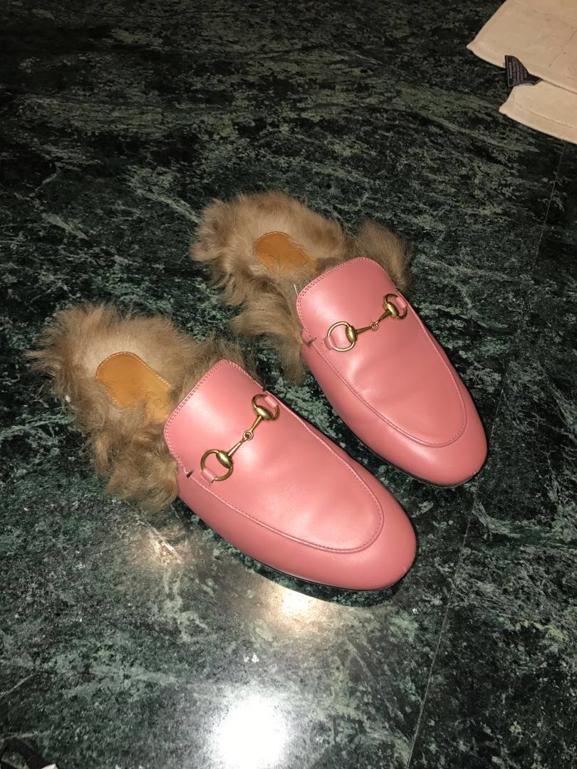 Fur mules clearance gucci