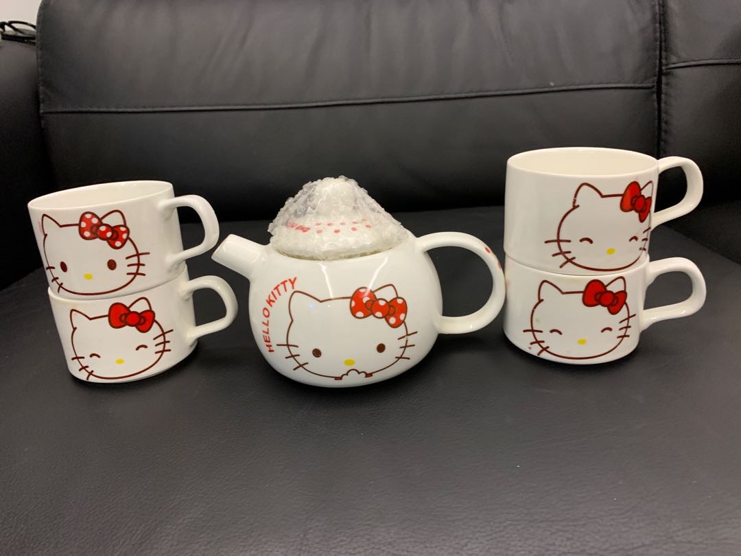 Hello Kitty Cup & Teapot, Furniture & Home Living, Kitchenware