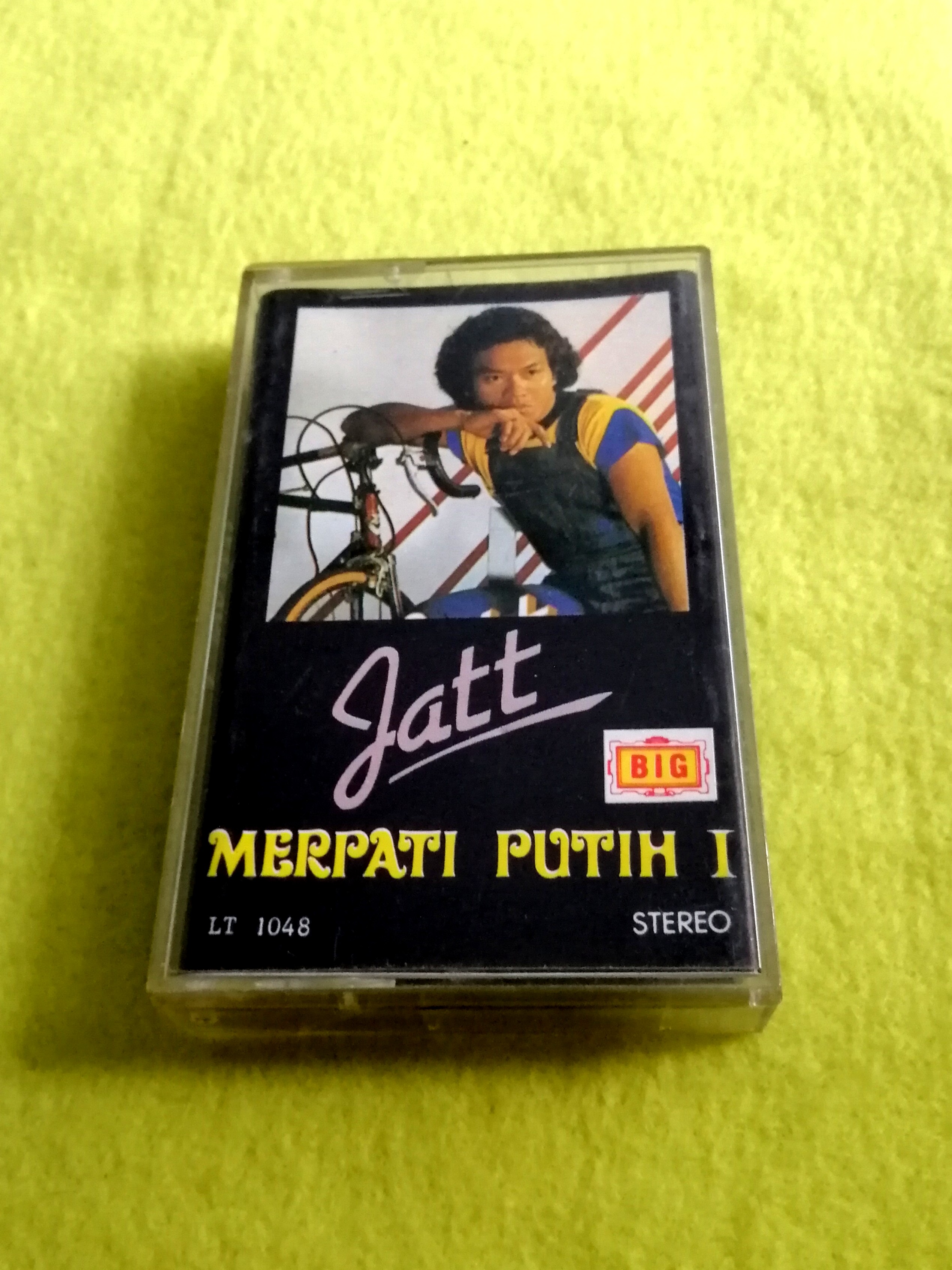 Jatt Black Dog Bone Lead Singer Drummer Merpati Putih 1 Rare Jarang Berlaku Format National Archives Of Singapore Vinyl Collection Item Cassette Tape Not Vinyl F258 Vintage Collectibles Vintage Collectibles On Carousell