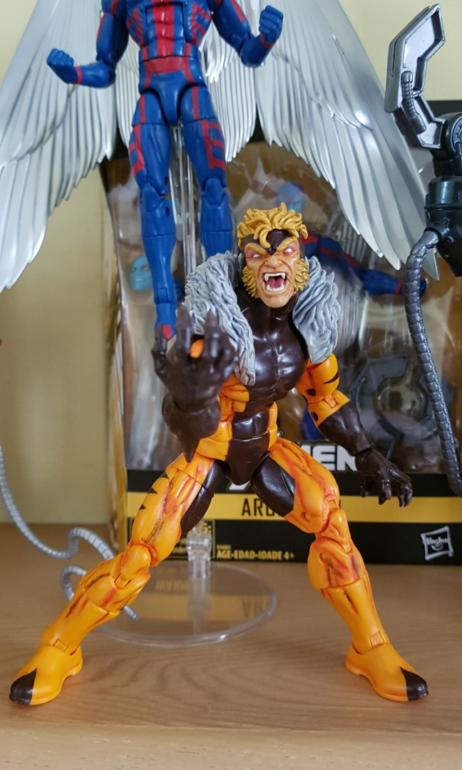 marvel legends sabretooth 2018