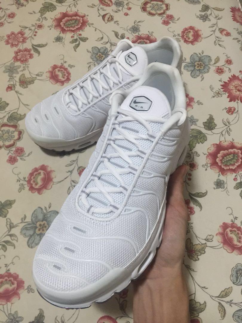 Nike tns triple white hot sale