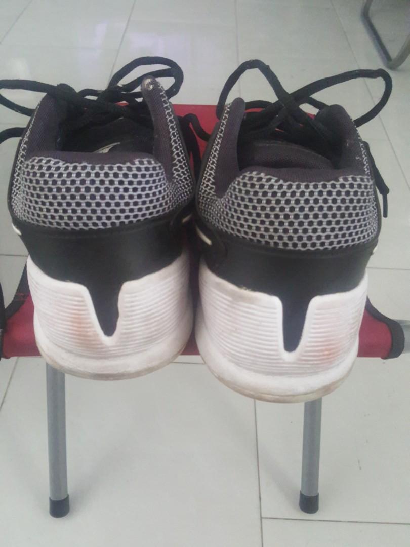 tennis shoe heels nike