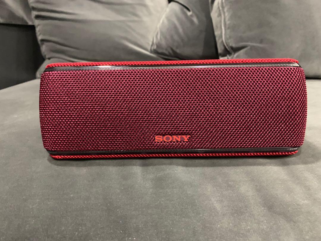 sony xb31 red