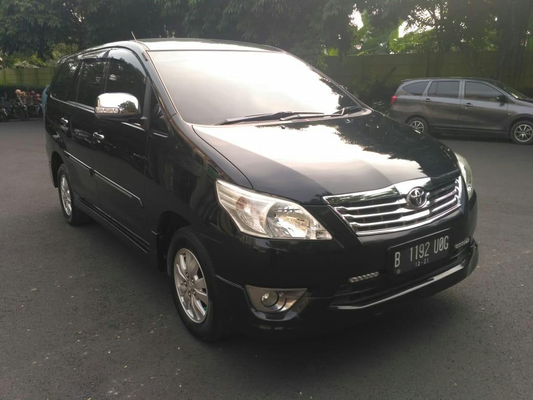 Toyota Grand Innova 20G 2011AT HitamSpecial Condition