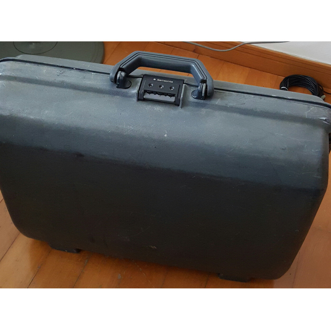 Samsonite oyster case Clearance