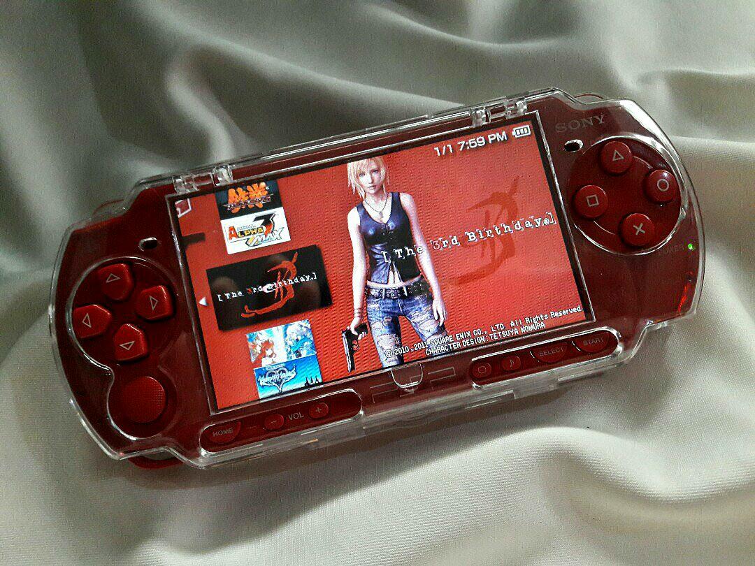 500 Games Red Psp Slim God Of War Limited Edition Video Gaming Video Game Consoles On Carousell