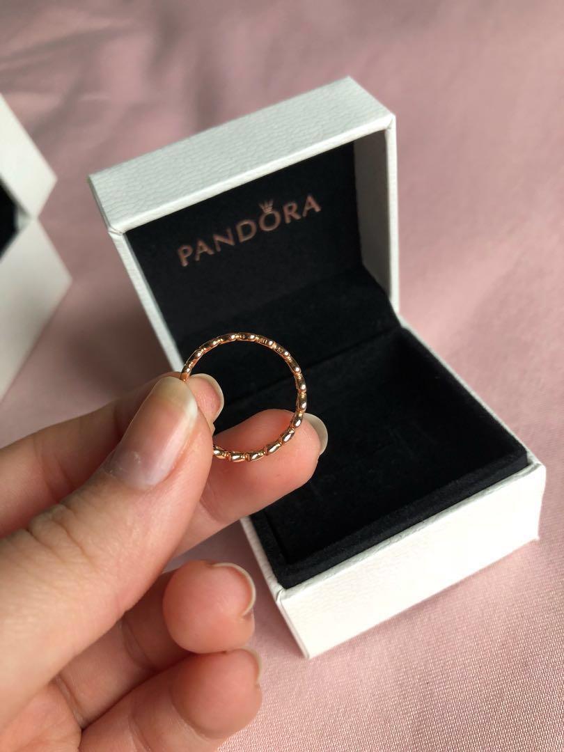 Linked love on sale ring pandora rose