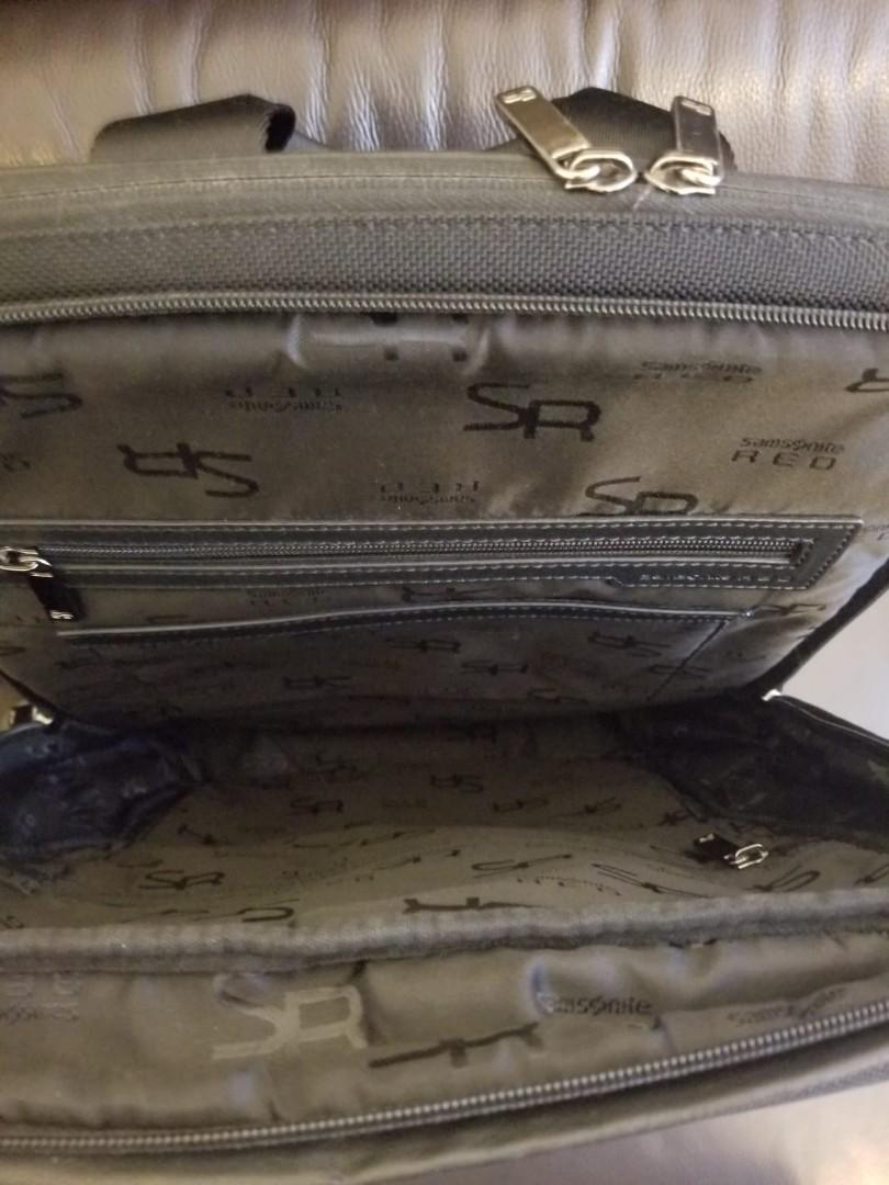 Backpack （分類：背包）位於 Hong Kong。 由 jm725 提交（商品編號 229900796，圖片 7）。簡介： 90% new。