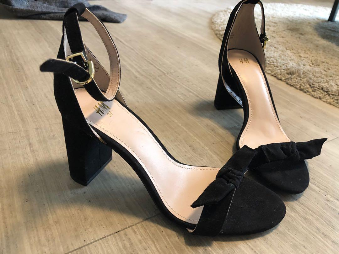 black chunky court heels