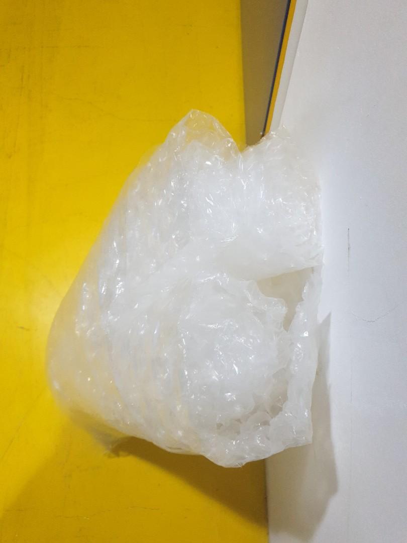 Bubble Wrap (Category: Everything Else) located in Singapore. Submitted by nicholaschancj (Listing ID 229841175, Image 3). Description: 1 bag of good condition bubble wrap from my inbound shipments..
