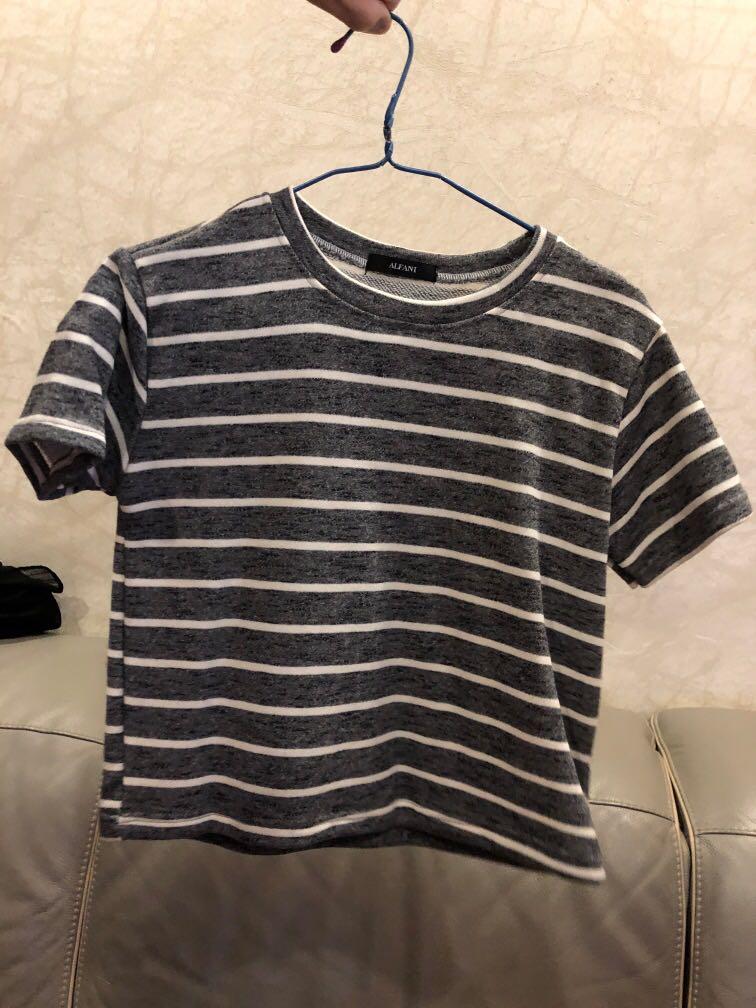 cute striped tops