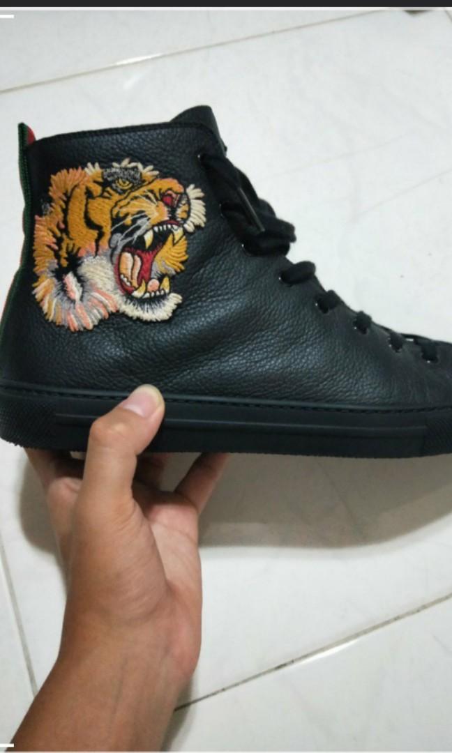 GUCCI Tiger sneaker, Men's Fashion 