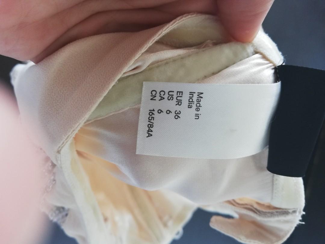 H&M tube dress (Category: Dresses) located in Consolacion. Submitted by fourms (Listing ID 229826679, Image 2). Description: Used once Beaded Very pretty in actual.
