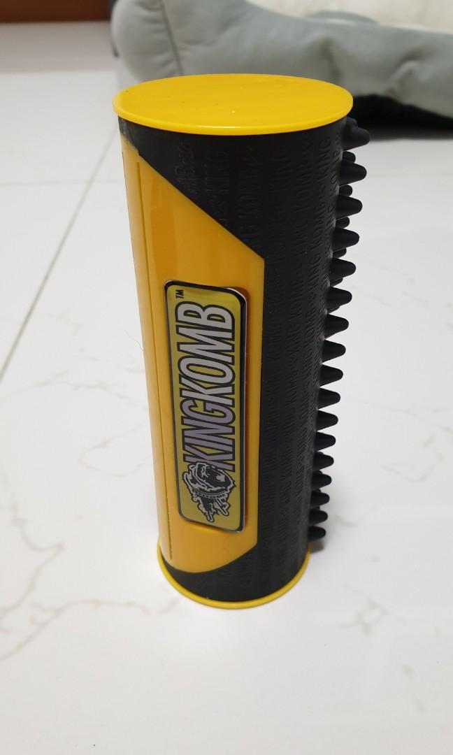 King Komb Self Cleaning Deshedding Tool Pet Supplies Homes Other Pet Accessories on Carousell