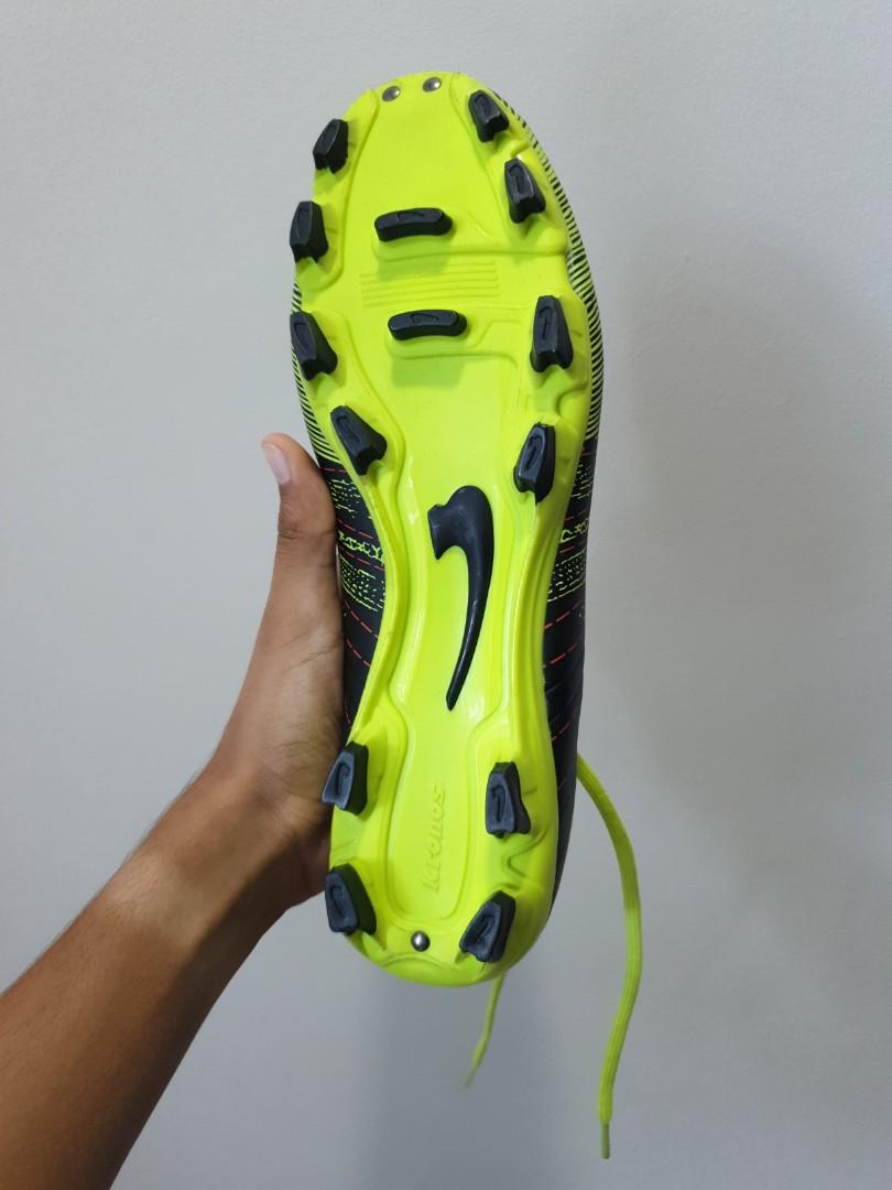 kronos football boots