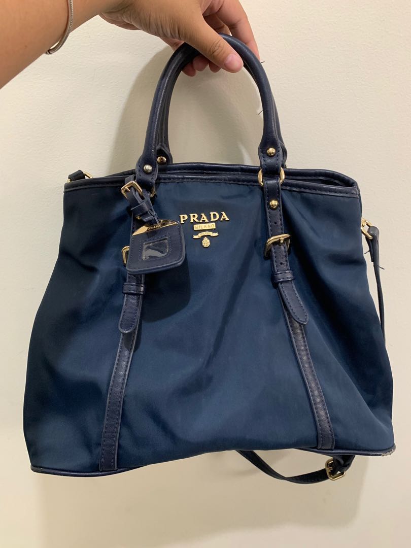 saffiano leather shoulder bag prada