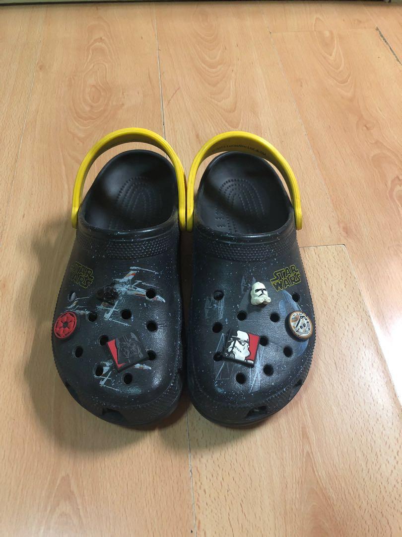 mens star wars crocs