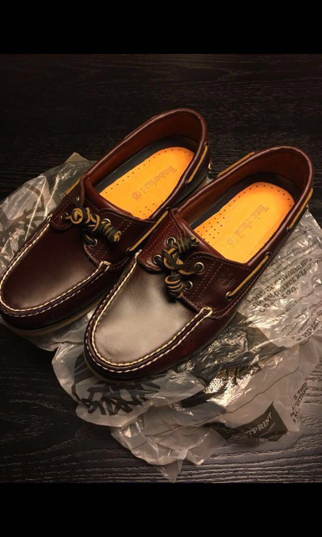 boat shoes with holes