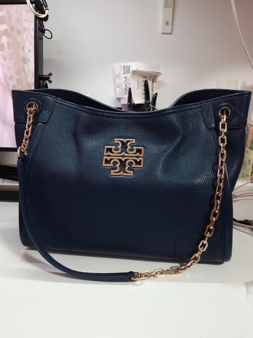 Tory Burch Britten Small Slouchy Tote Bag, Hudson Bay color, Women's  Fashion, Bags & Wallets, Tote Bags on Carousell