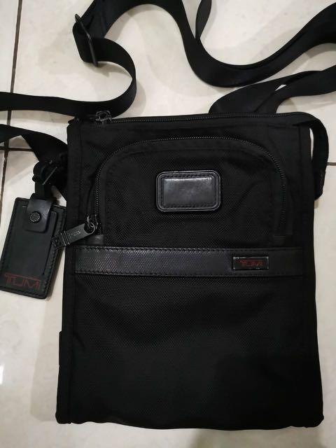 TUMI ALPHA 3 SMALL SLING BAG ORIGINAL Fesyen Pria Tas Dompet