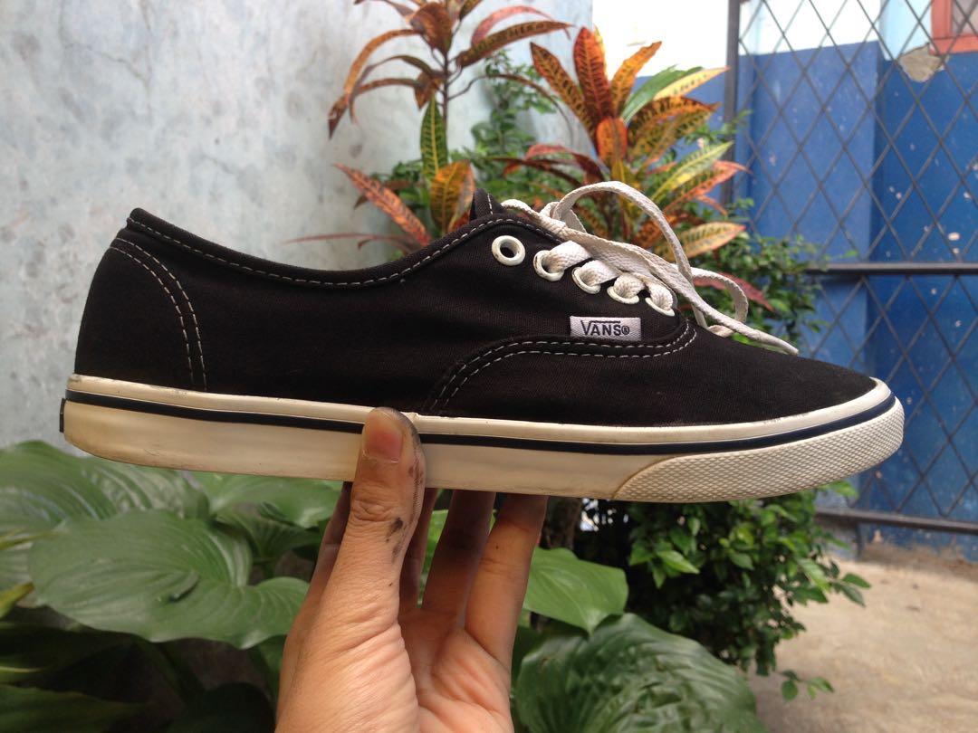 Vans authentic low pro clearance