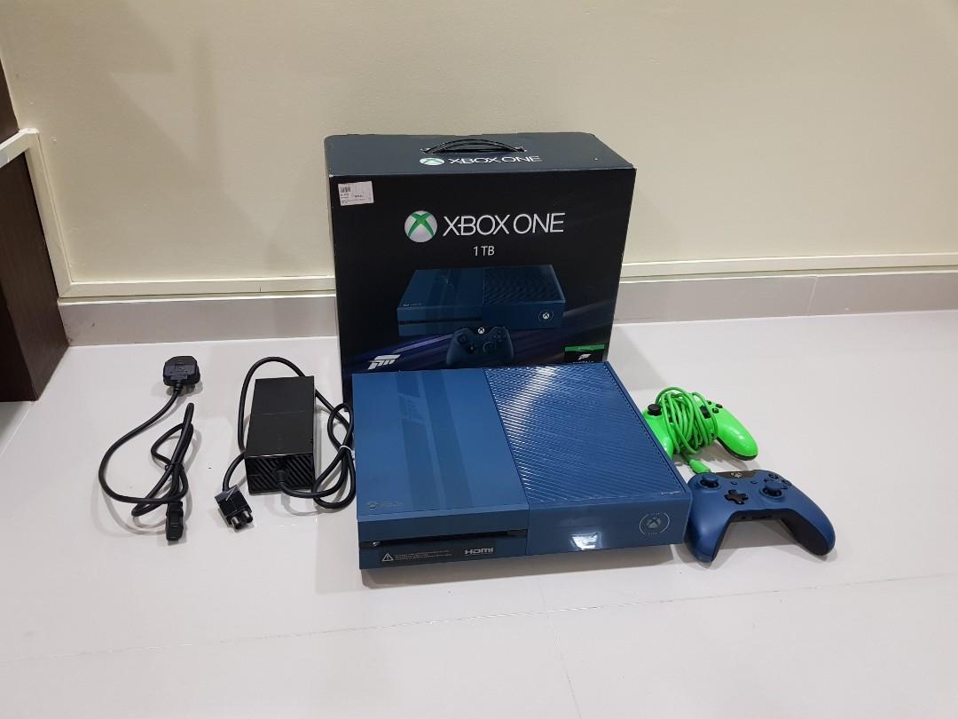 Xbox One 1tb Limited Edition Forza Complete Set Toys Games Video Gaming Consoles On Carousell