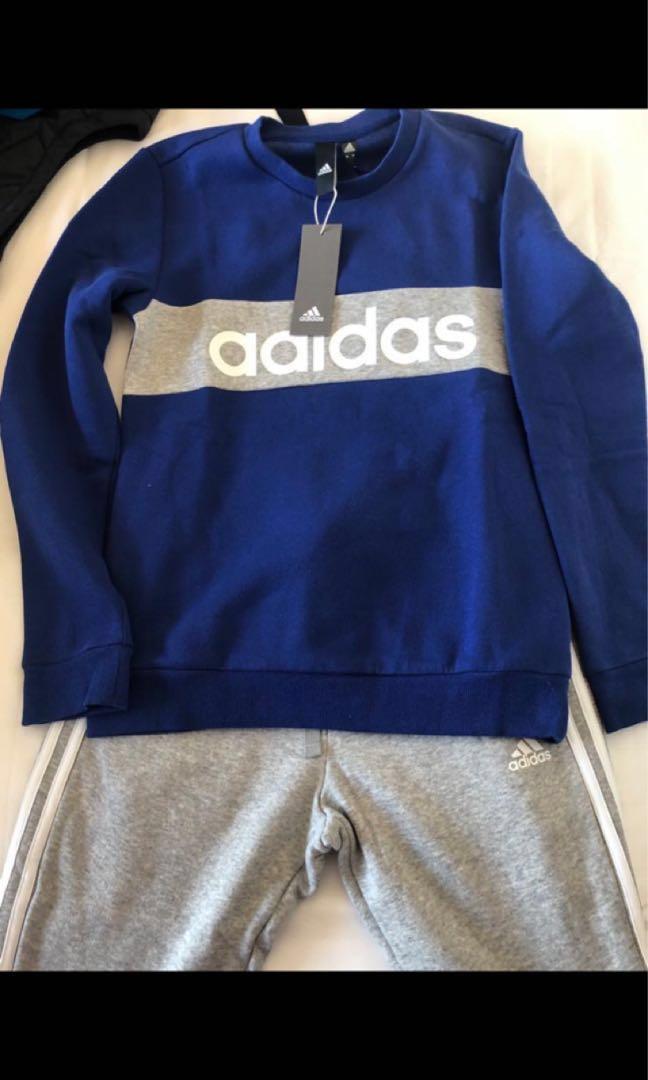 adidas tracksuit size l