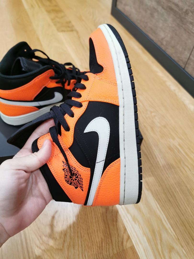 Air Jordan 1 mid
