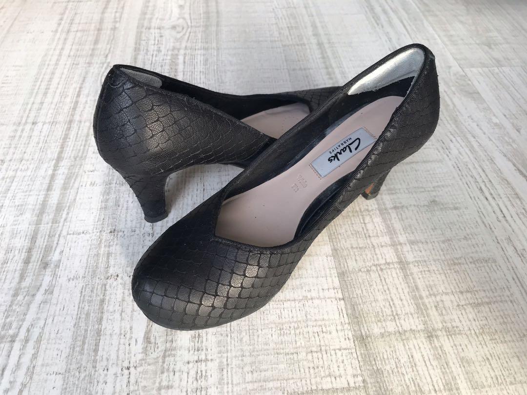 clarks high heel shoes