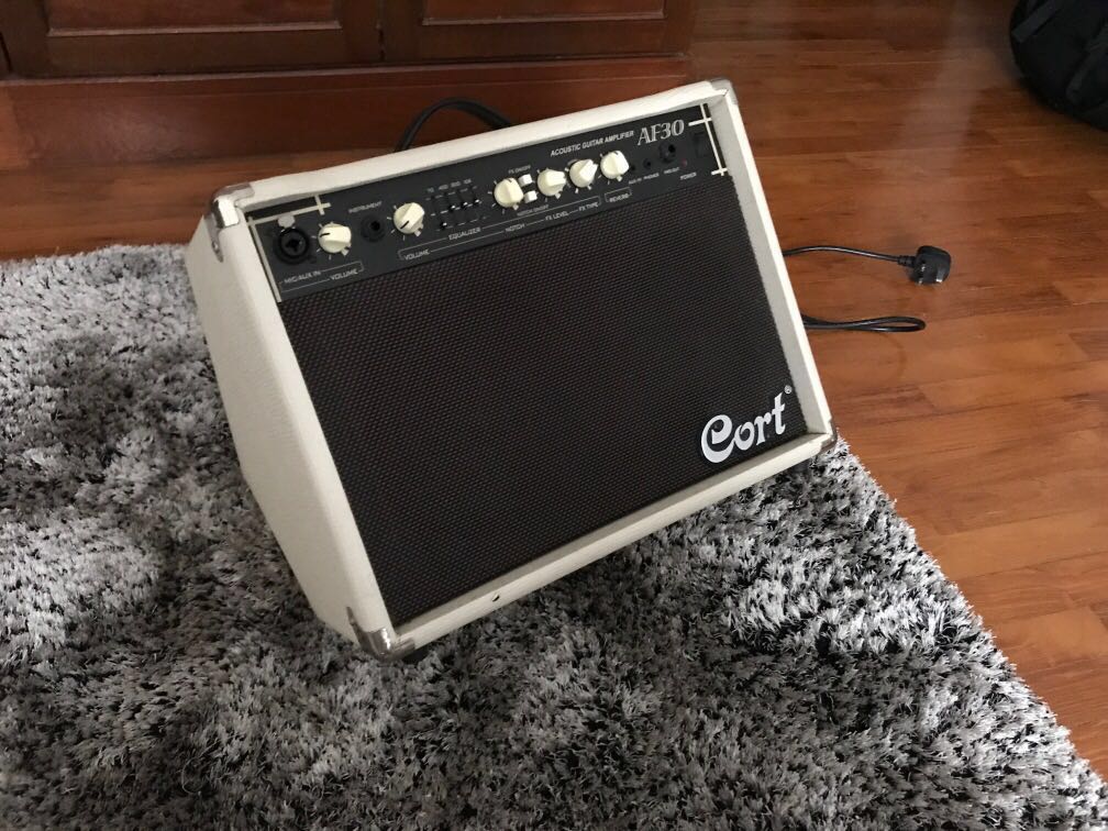 Cort Acoustic Guitar Amplifier AF30, Hobbies & Toys, Music & Media