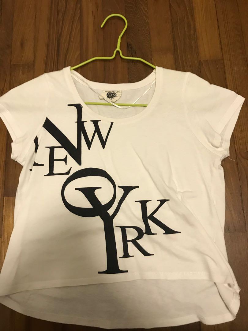 crop top (Category: Sleeveless) located in Singapore. Submitted by itskalyx (Listing ID 230155708, Image 1). Description: - this is a loose-fitting white shirt (those who are shorter) or a croptop (those who are taller) with black fonts at the front - white, easy to match with, literally any kinds of shorts/pants will do the job im selling this because i think i’ve outgrown the shirt, and i dont like croptops 😬.