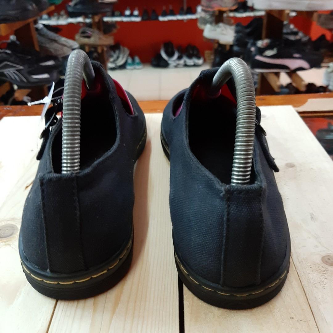 Dr martens 2025 woolwich