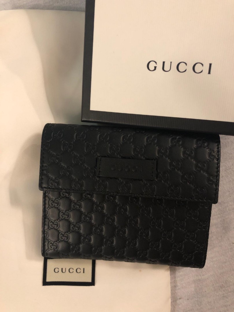 gucci wallet female