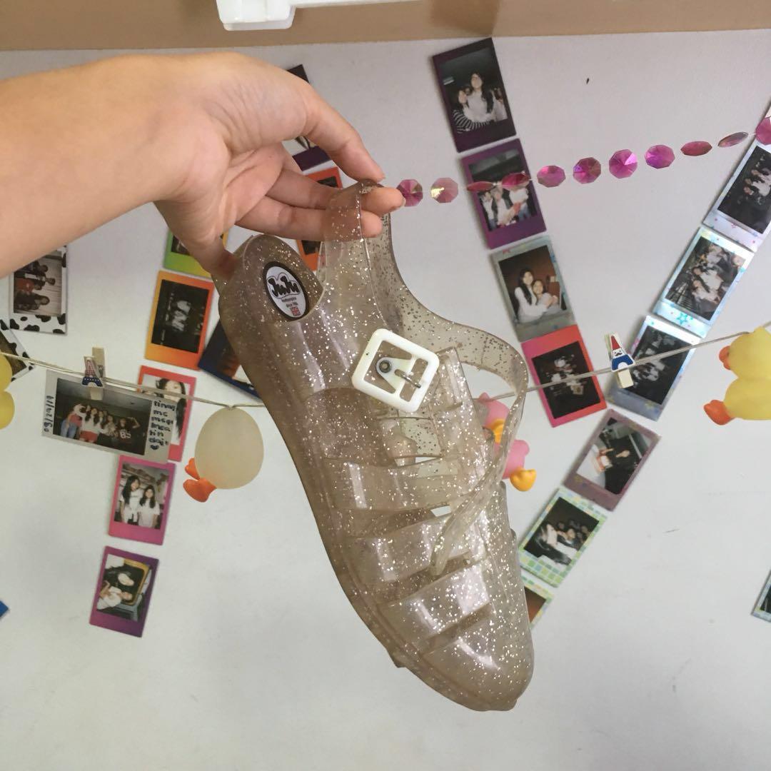 juju jelly shoes