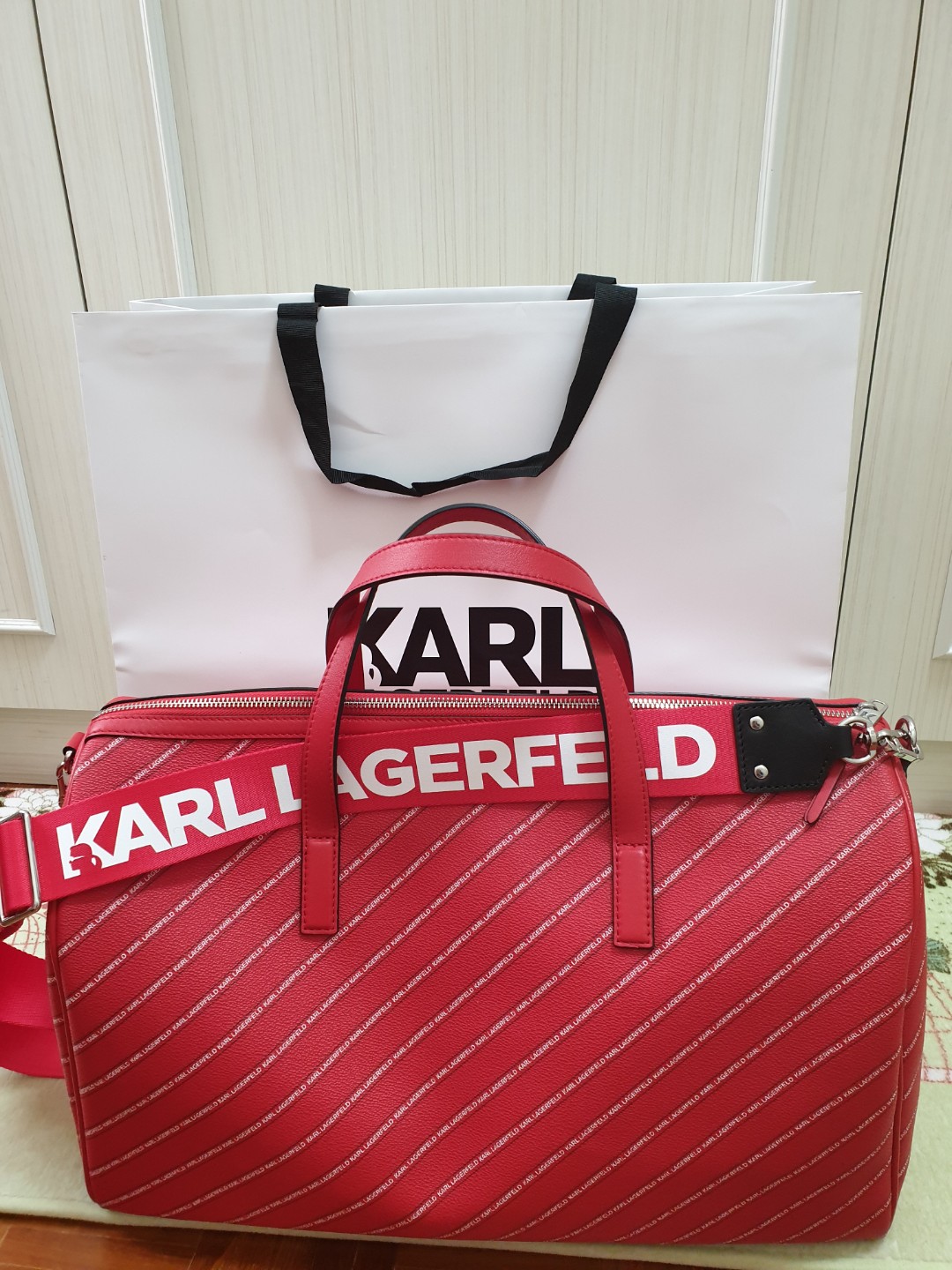 Karl lagerfeld online red bag