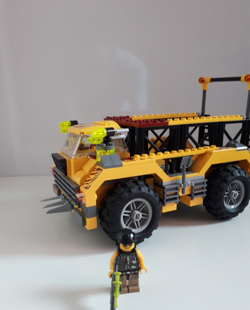 Lego dino hotsell hunter sets