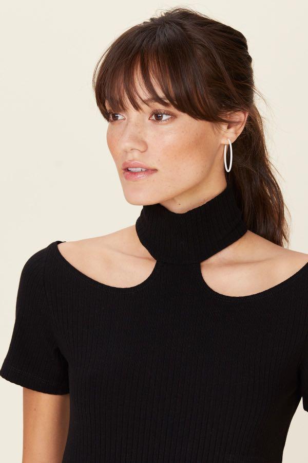 ribbed cutout top