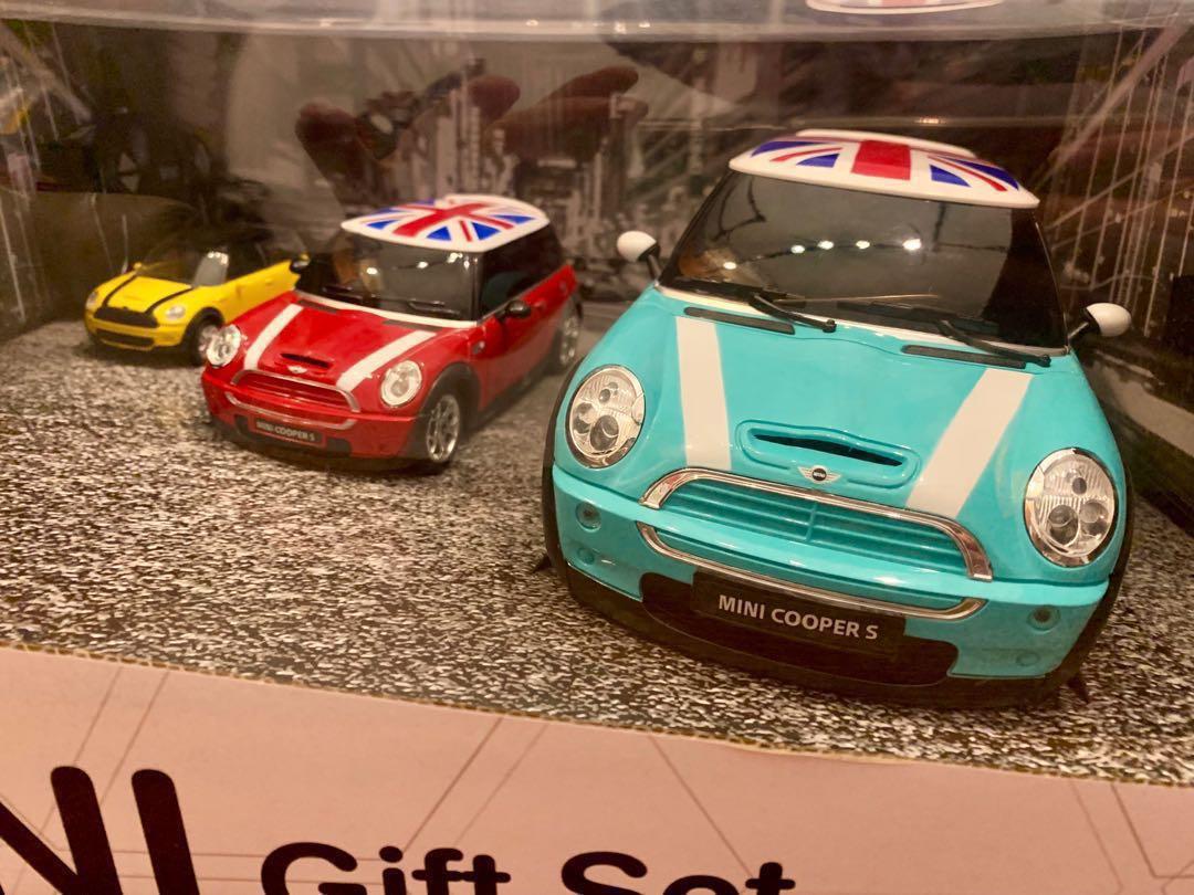 2 rc cars