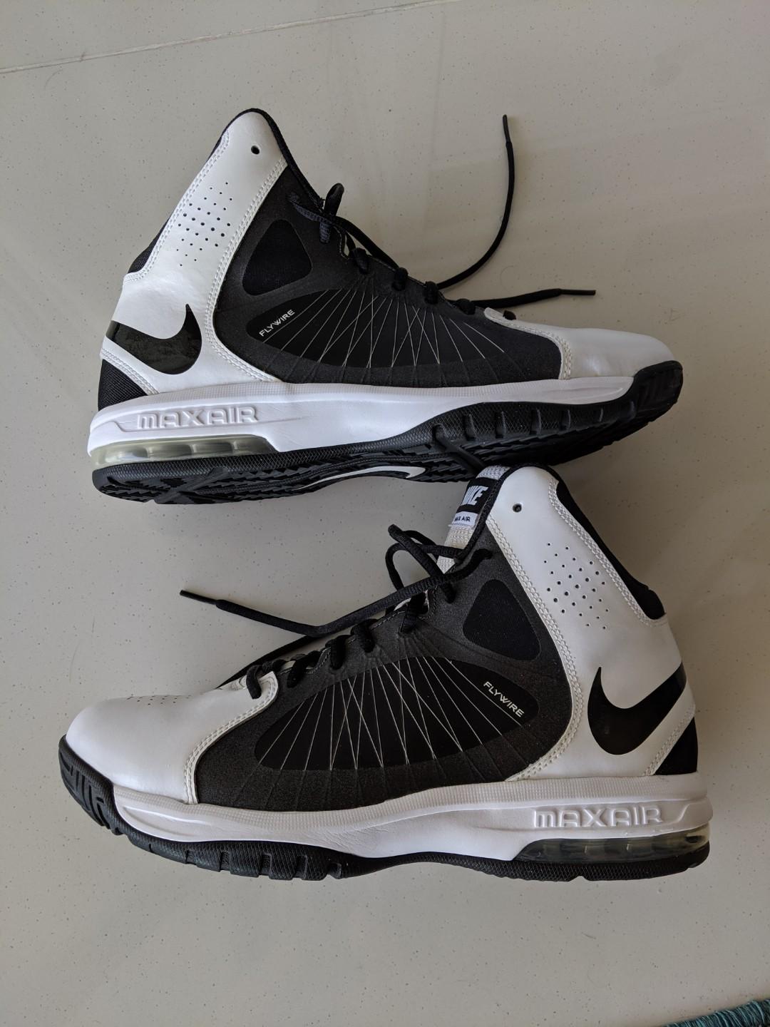 Nike Air Max Flywire basketball white + black, size EUR 44 (US 10 / 9), very good condition, Men's Fashion, Sneakers on Carousell