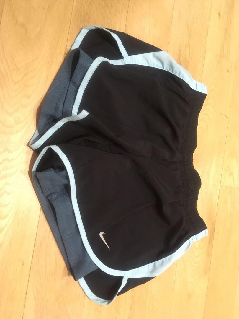 nike shorts with inner tights